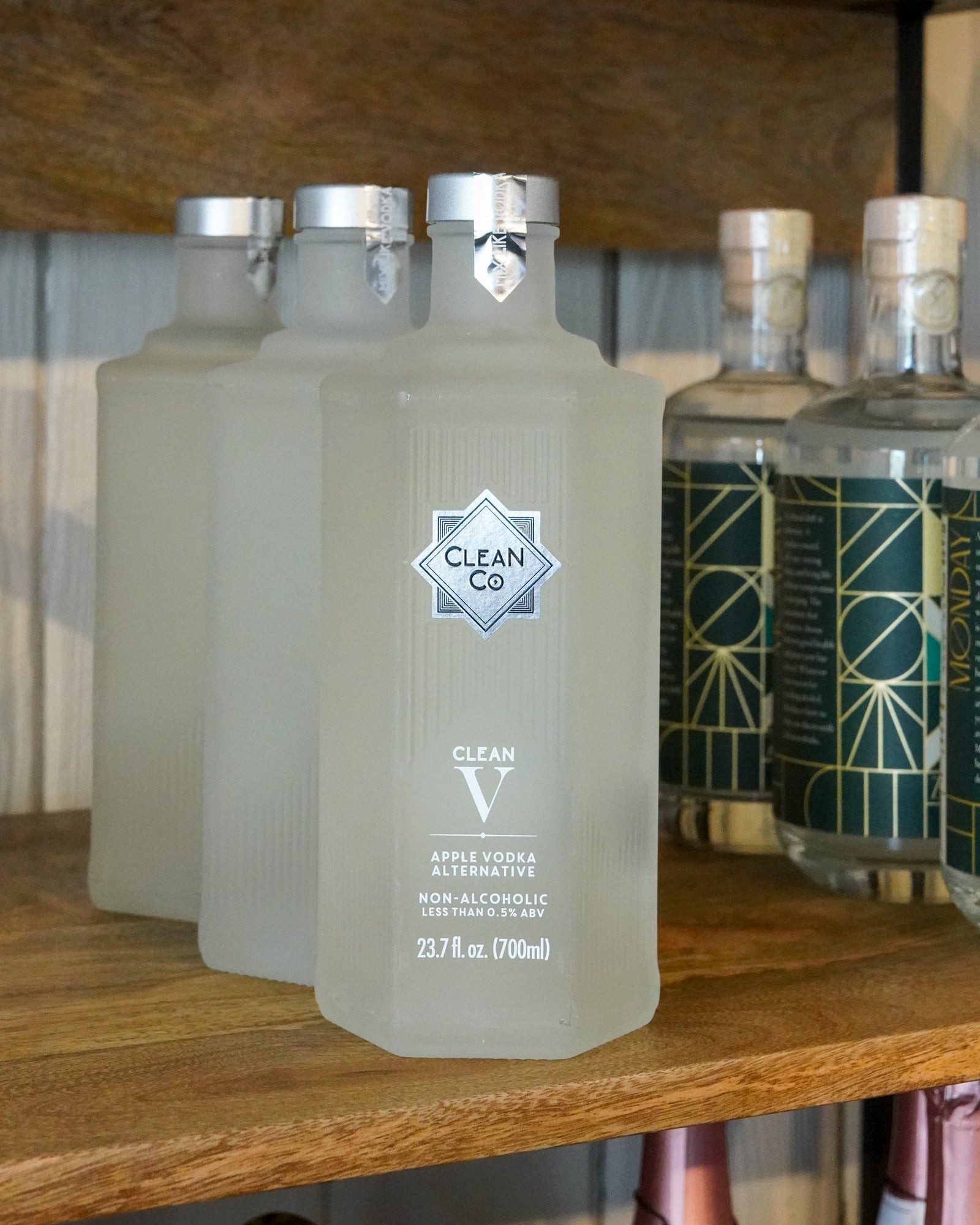 Clean Co Clean V London Apple Vodka Alternative Non-Alcoholic